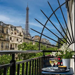 Le Cercle Tour Eiffel 3* Paris